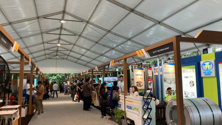 Pameran Produk Industri Dalam Negeri dari Berbagai Sektor Usaha 